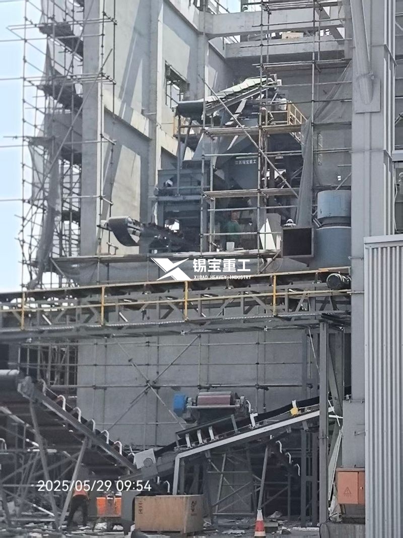 上海嘉定現(xiàn)場（搭配日工一體機，帶自動布料系統(tǒng)）