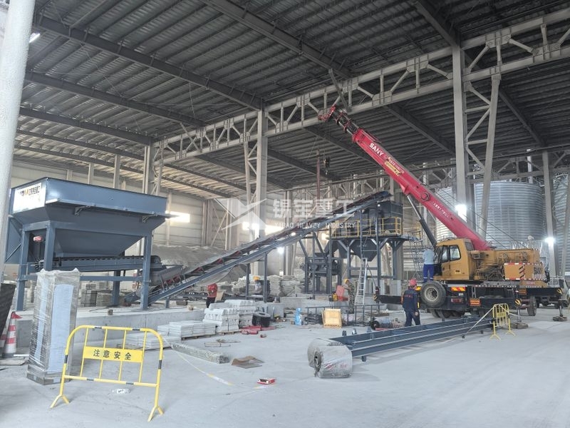 瀝青銑刨料破碎篩分生產(chǎn)線 瀝青銑刨料破碎篩分生產(chǎn)線